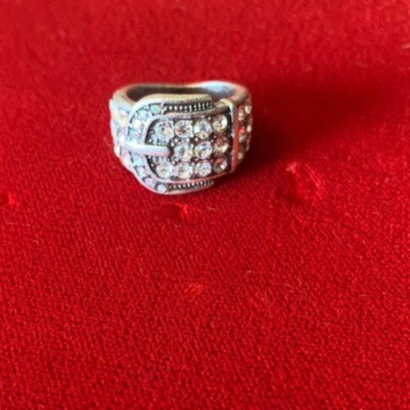 Ring - Picture 1 of 1